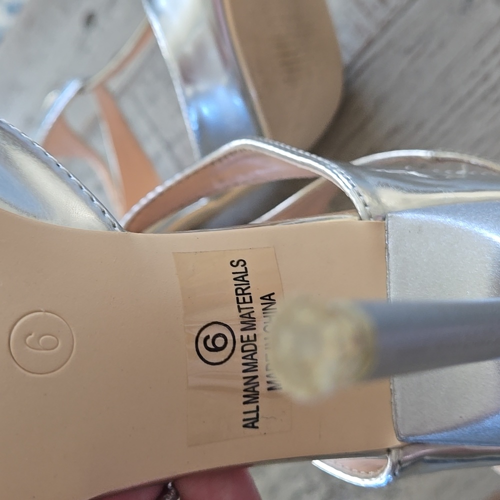VENUS Metallic Gold and Silver Heel T-Strap Wrap Around Heels - Picture 7 of 12